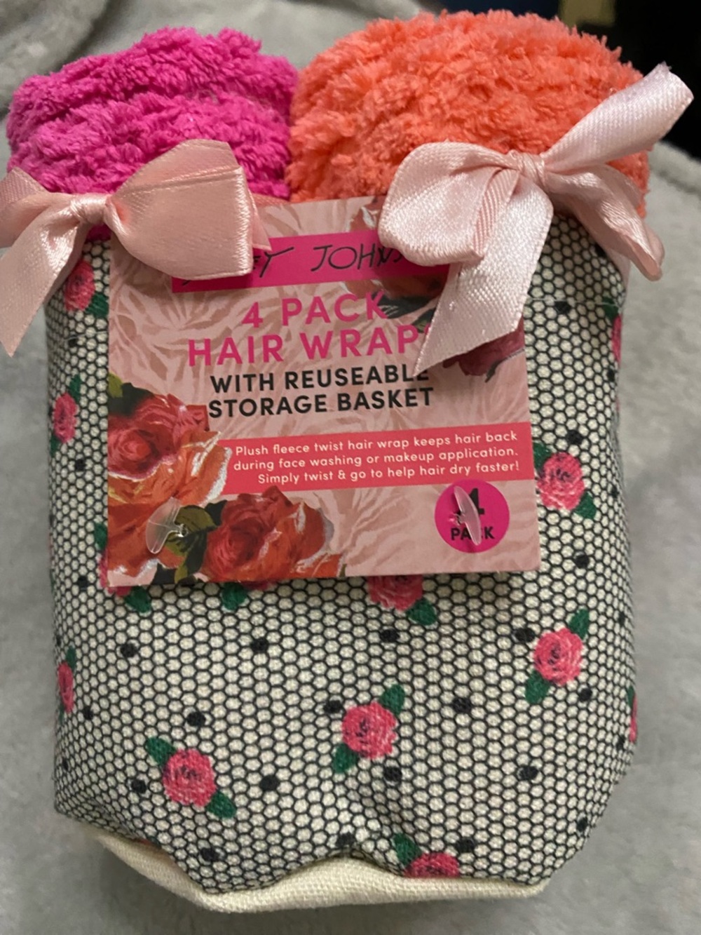 Betsy Johnson 4-Pack Plush Hair Wraps - Pink & Coral with Floral Storage Basket - Picture 6 of 6